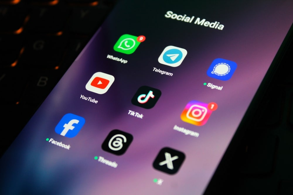 The,Mobile,Screen,Display,Shows,A,Collection,Of,Icons,For